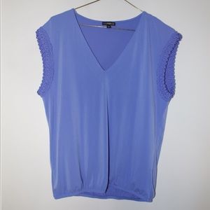 Crochet Trim Banded Hem V-Neck Top from Express